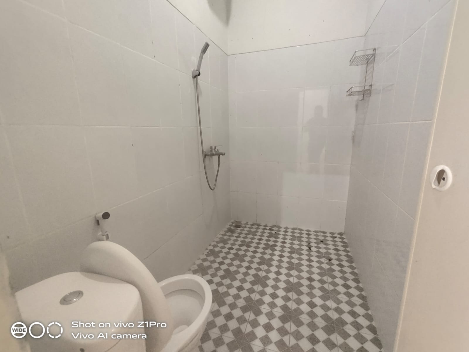 Rumah Cantik 1,5 Lantai Hanya 7 Menit Ke Sekolah Telkom Purwokerto view 5