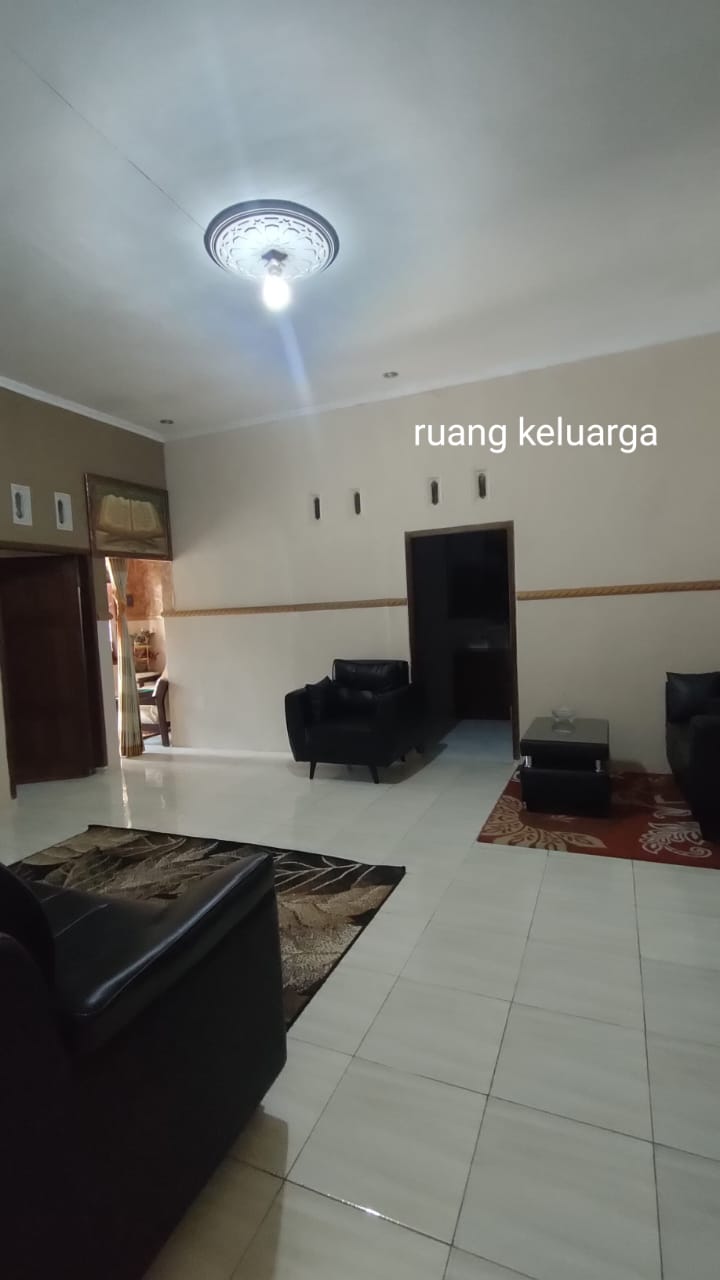 Rumah Bagus Ada Gazebo Dekat Indogrosir dan Jalan Raya Propinsi view 2