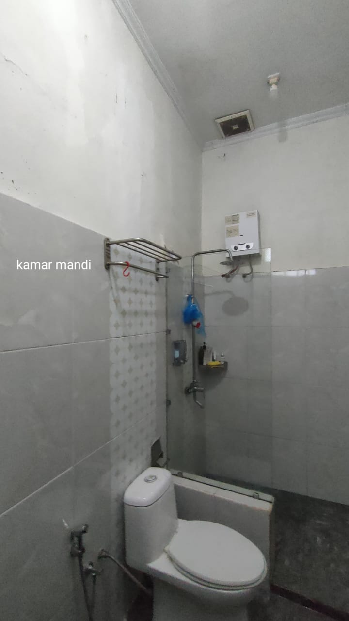 Rumah Bagus Ada Gazebo Dekat Indogrosir dan Jalan Raya Propinsi view 5