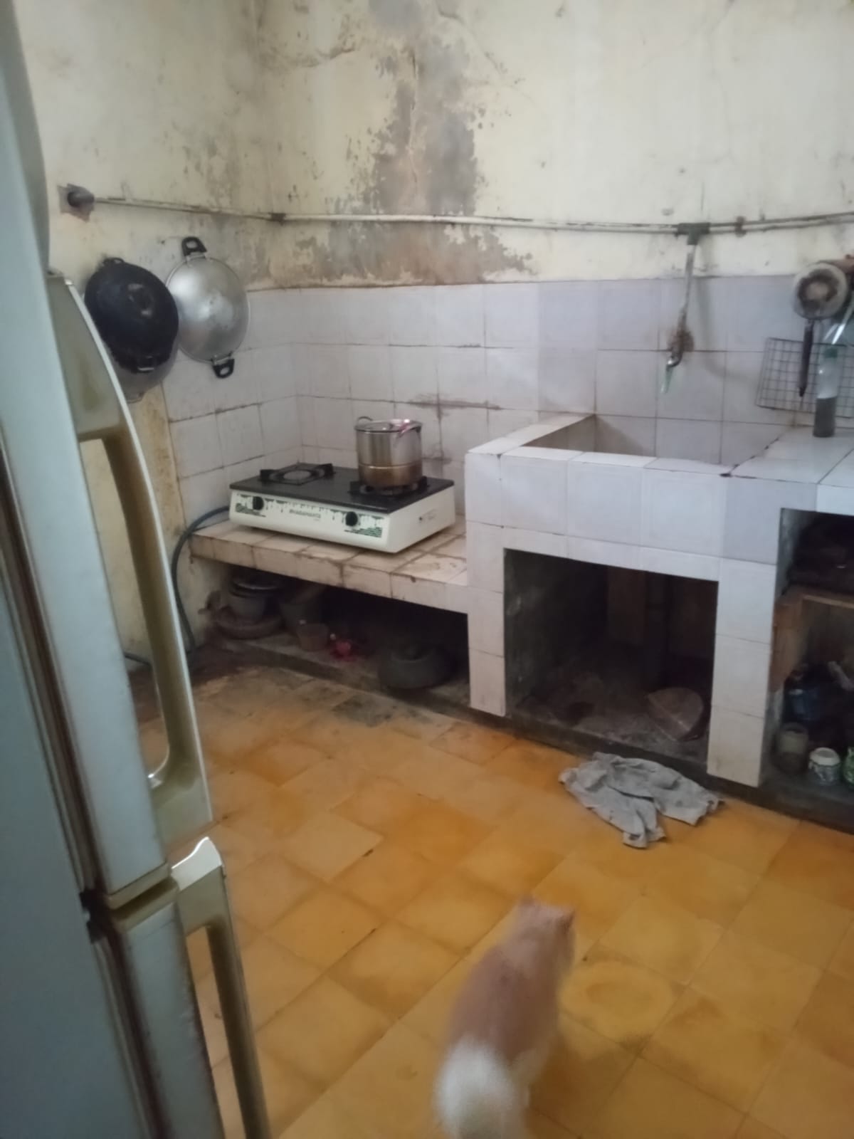Rumah Pinggir Jalan Strategis 1 Menit Ke Taman Bale kemambang view 6