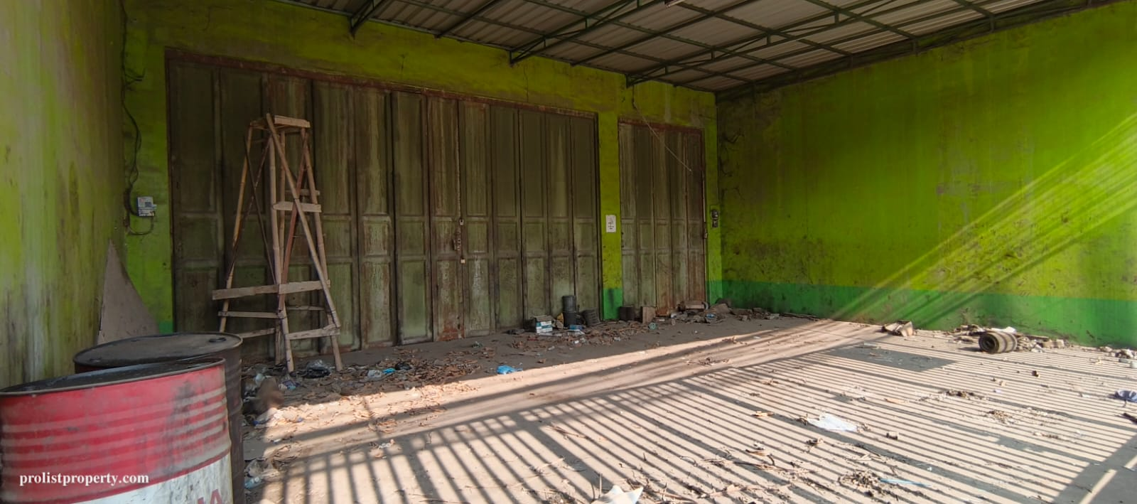 Dijual Gudang Distributor Akses 2 Mobil Dijalan Utama - Buaran Pekalongan view 4