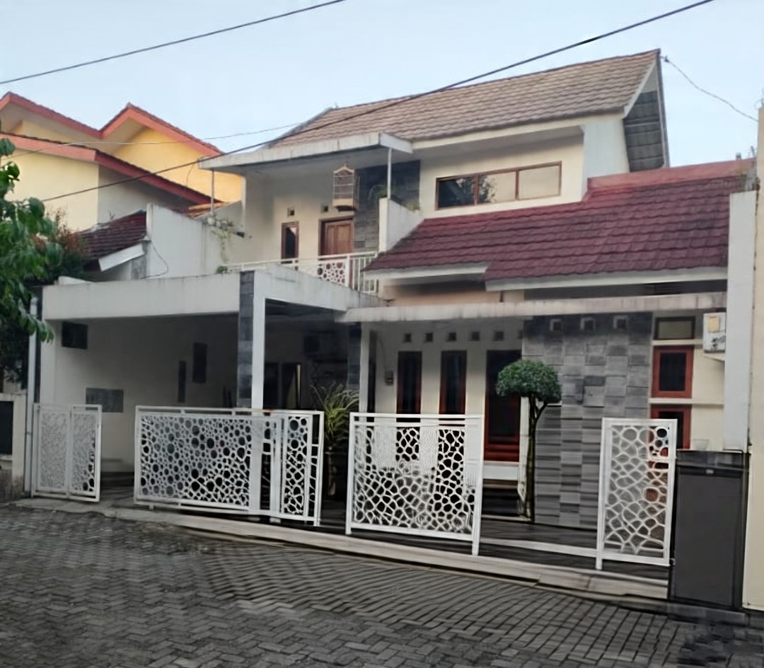 Rumah Cantik Harga Menarik Hanya 8 Menit Dari Stasiun view 1