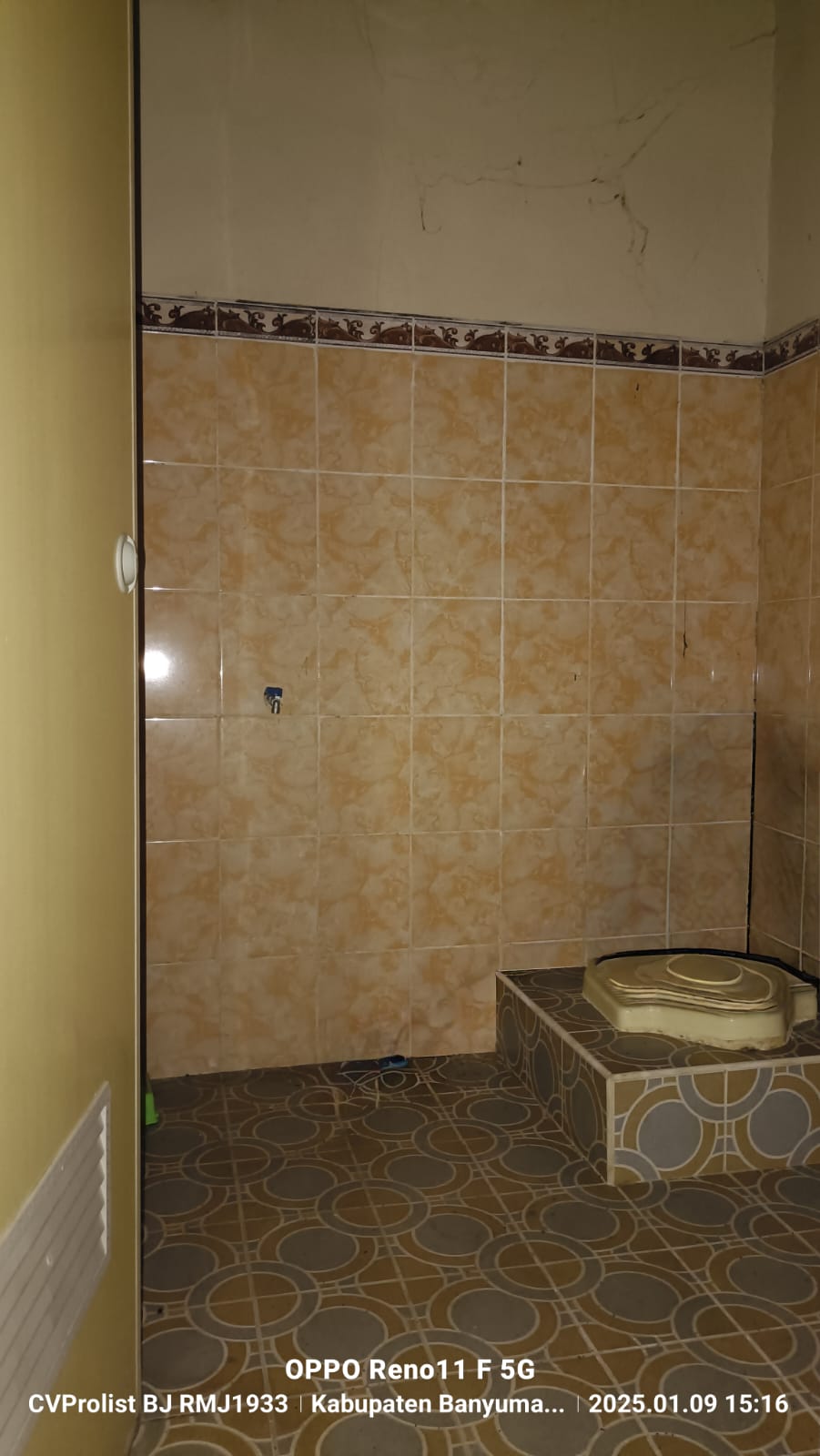 Di Jual Toko Strategis Dekat Pasar Ciberem Sumbang view 4