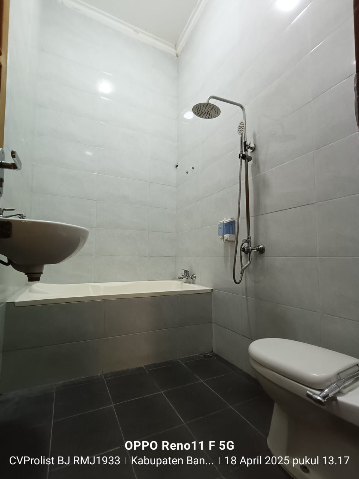 Dijual Rumah Bagus 7 Menit Ke Pusat Kota Purwokerto view 5