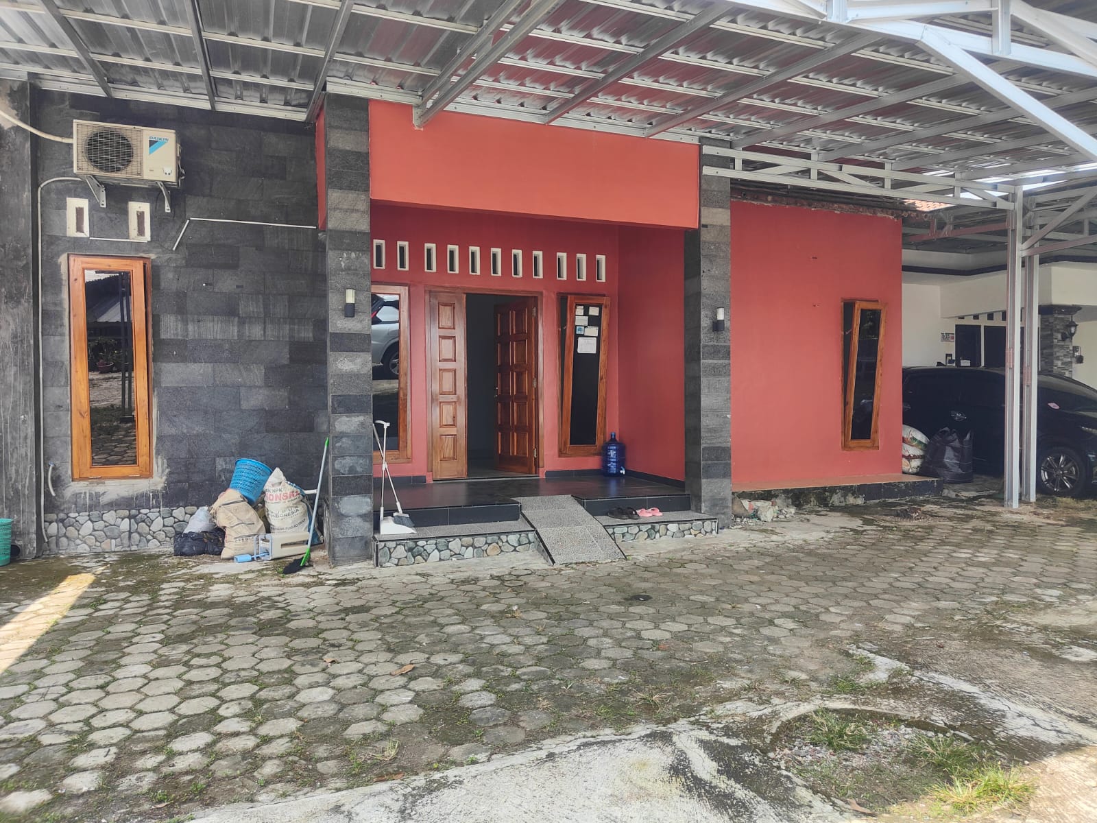 Dijual Rumah Tinggal Nyaman Kedungwringin Patikraja view 1