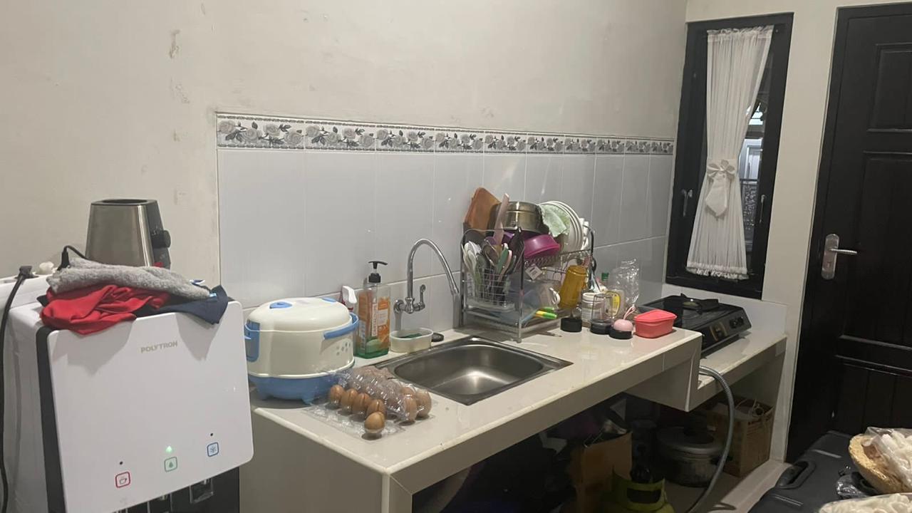 Dijual Rumah Full Furnished 4 Menit Pasar Karang Lewas view 4