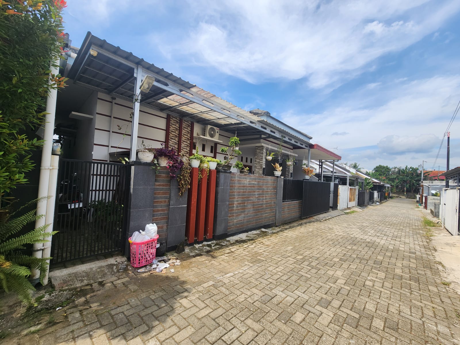 Dijual Rumah Luas Bagus Terawat 7 Menit Terminal Purwokerto view 1