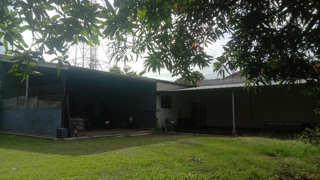  Dijual Rumah di kota lama Banyumas dengan halaman luas cocok untuk usaha  view 1