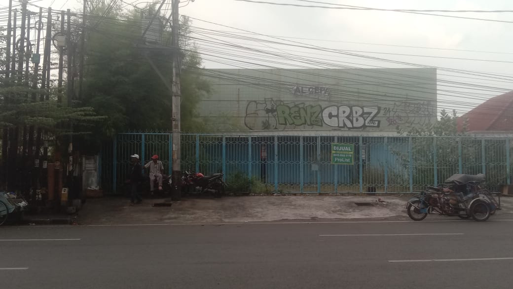 🏢 DIJUAL CEPAT – BEKAS SHOWROOM 2 LANTAI SIAP PAKAI view 1