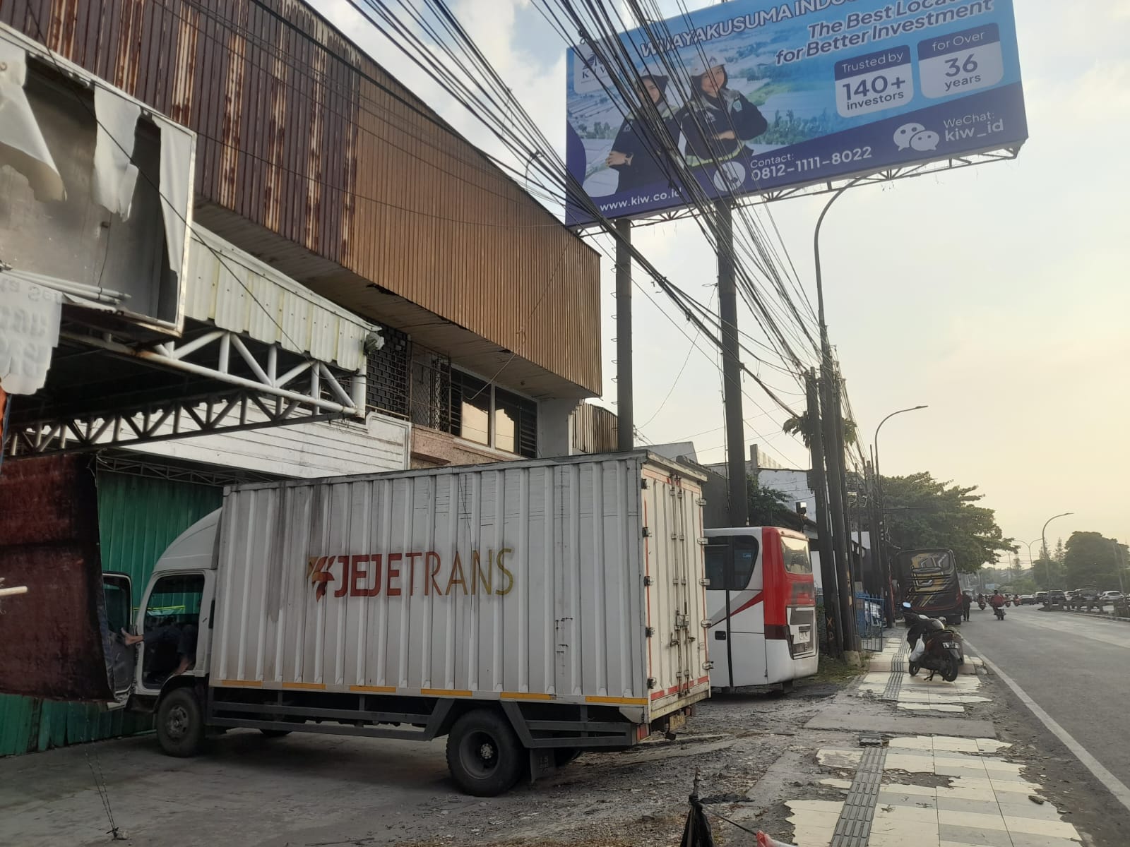 DIJUAL CEPAT! RUKO & GUDANG STRATEGIS – Jl. Siliwangi No. 432, Kalibanteng Kulon, Semarang Barat  view 2
