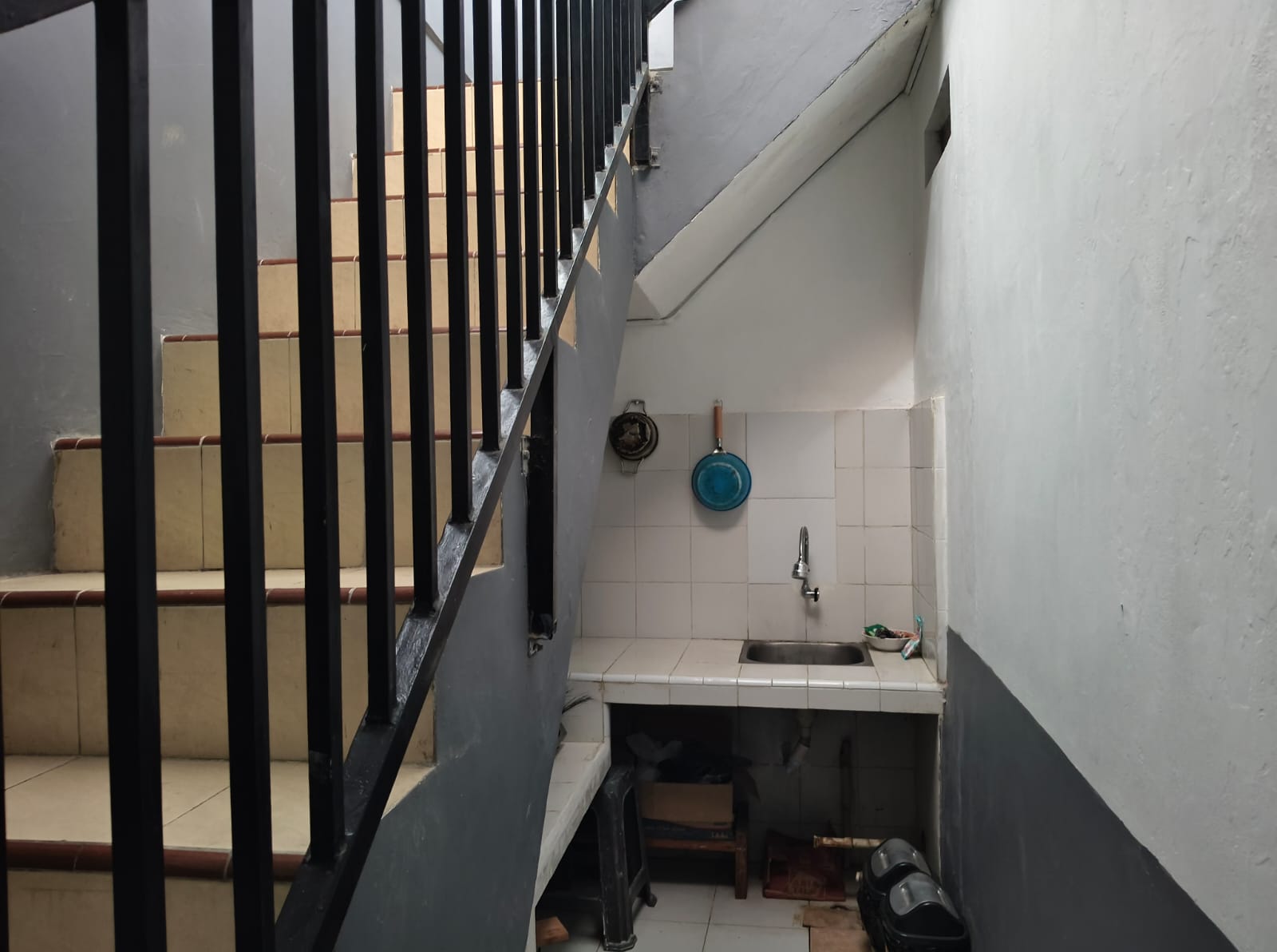 Dijual Rumah Kos Bagus Aktif Full Terisi Area Kampus UNSOED Purwokerto - Grendeng view 2