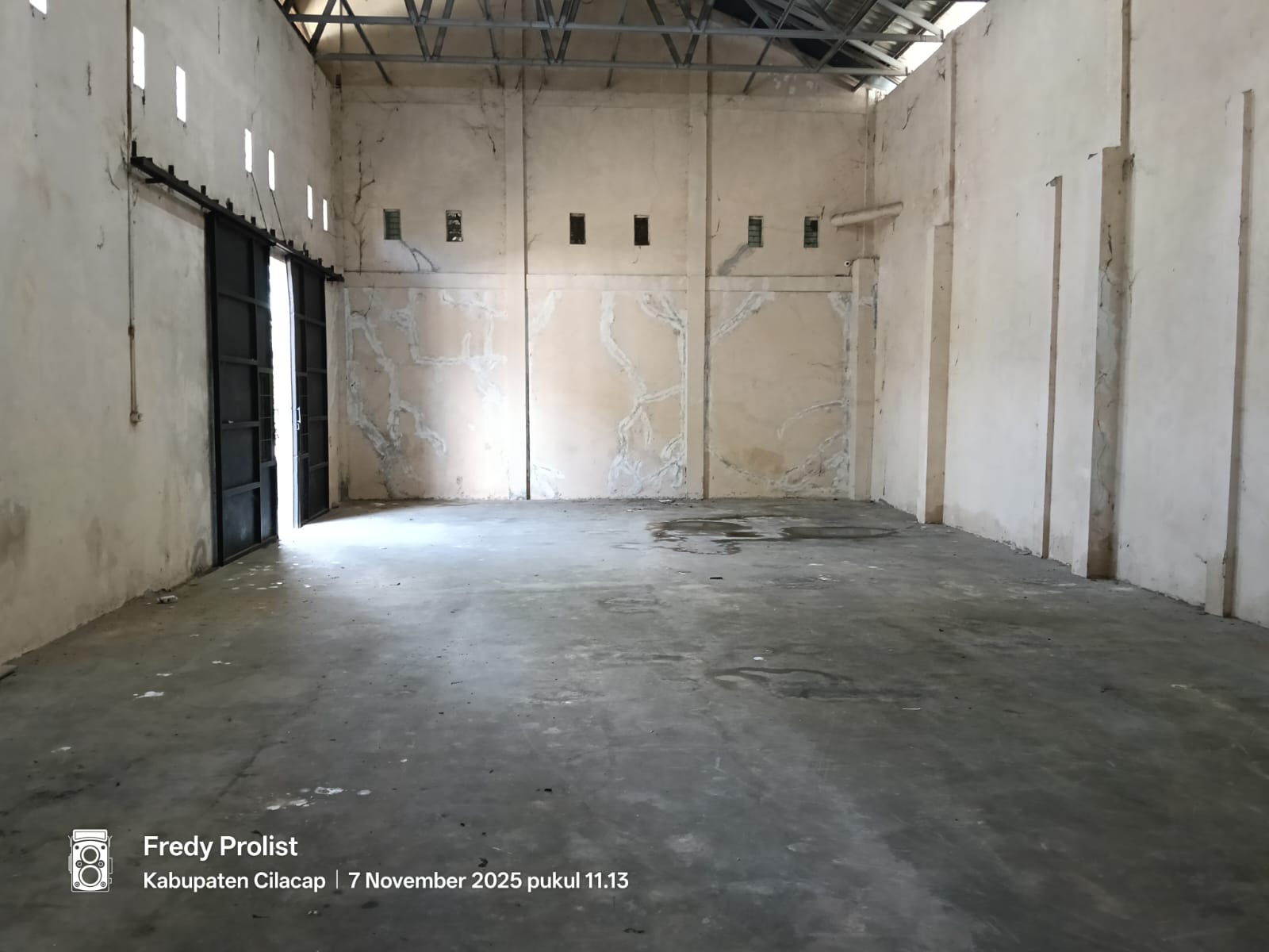 Dijual Tanah Luas Ada Gudang Cocok Untuk Area Pergudangan Di Cilacap Utara view 2