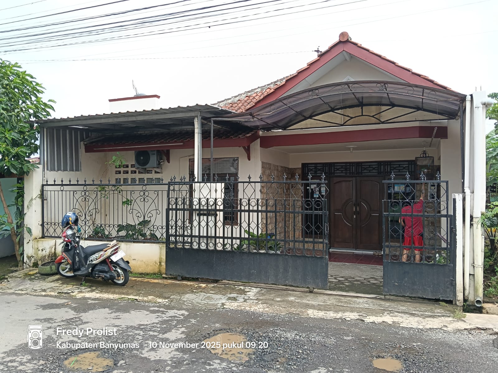 Dijual Rumah Bagus Dan Terawat Dalam Kota - 5 Menit Alun-Alun Purwokerto view 1