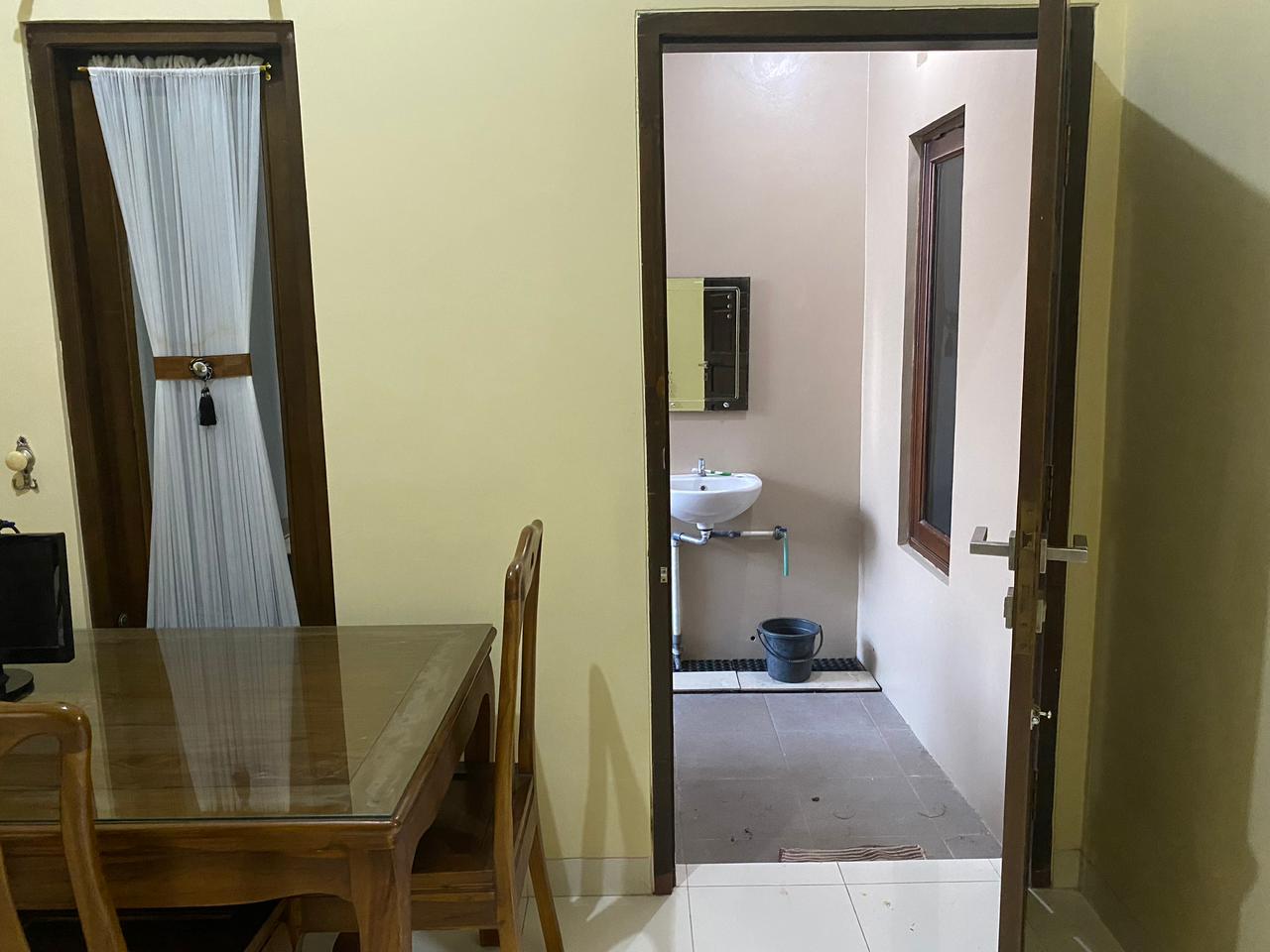 Rumah Bagus Bonus AC Hanya 5 Menit Ke UNSUD - Sumampir view 2