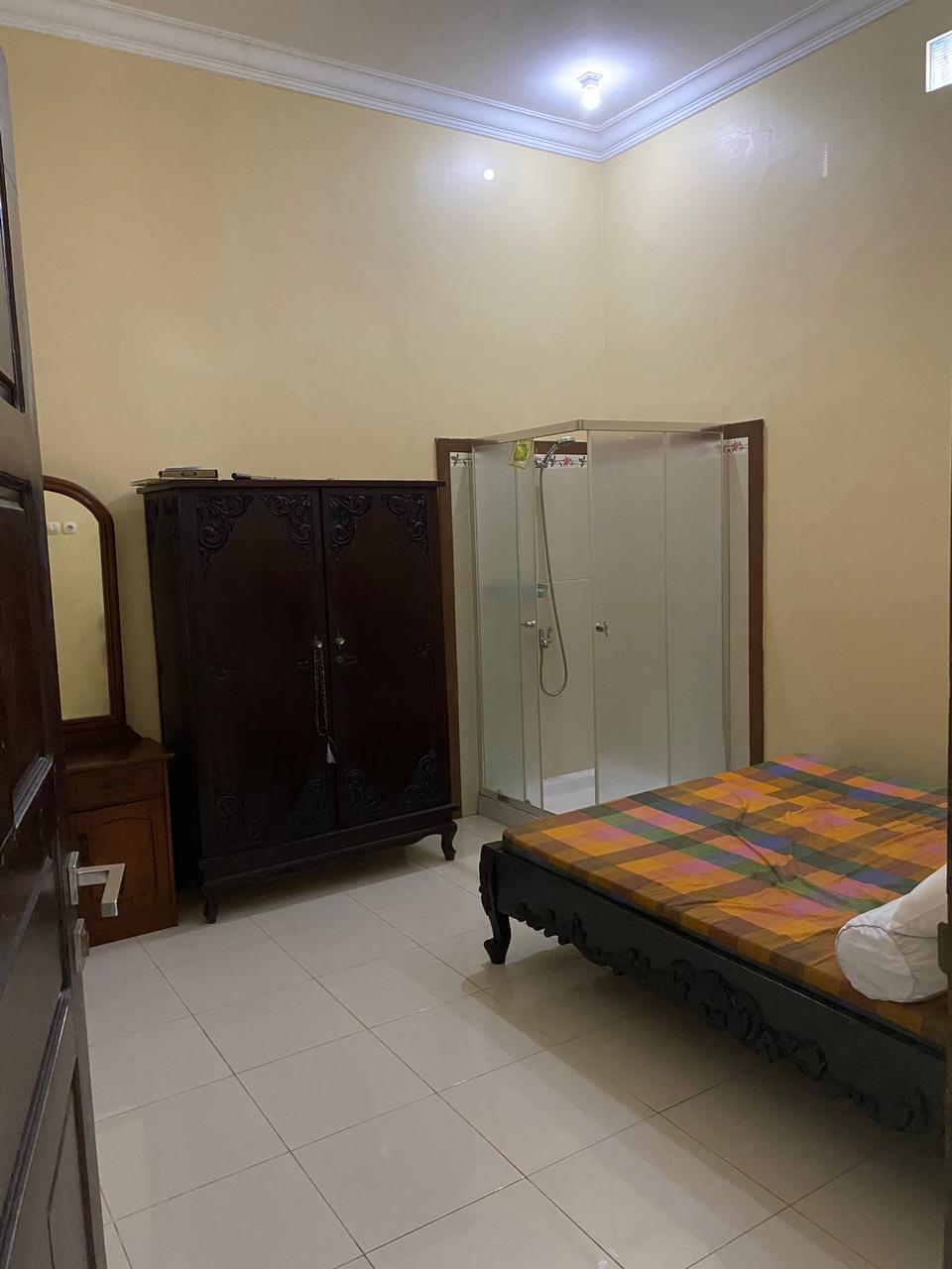   Rumah Bagus Bonus AC Hanya 5 Menit Ke UNSUD - Sumampir view 3