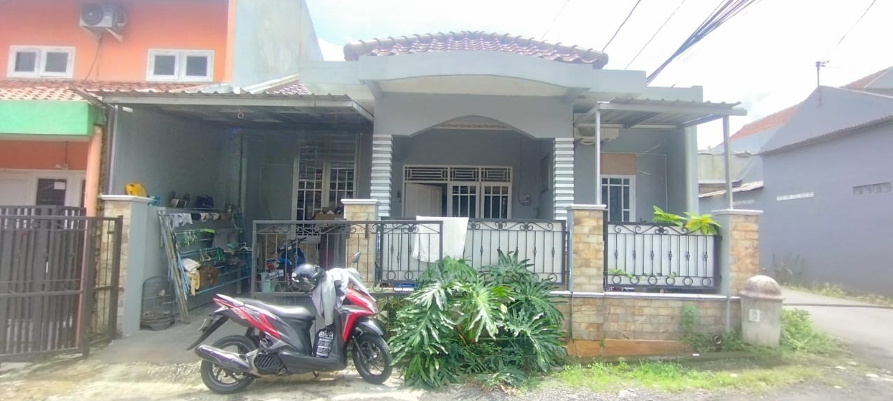 DIJUAL RUMAH HOOK 4 KAMAR, 8 MENIT STASIUN PURWOKERTO view 1