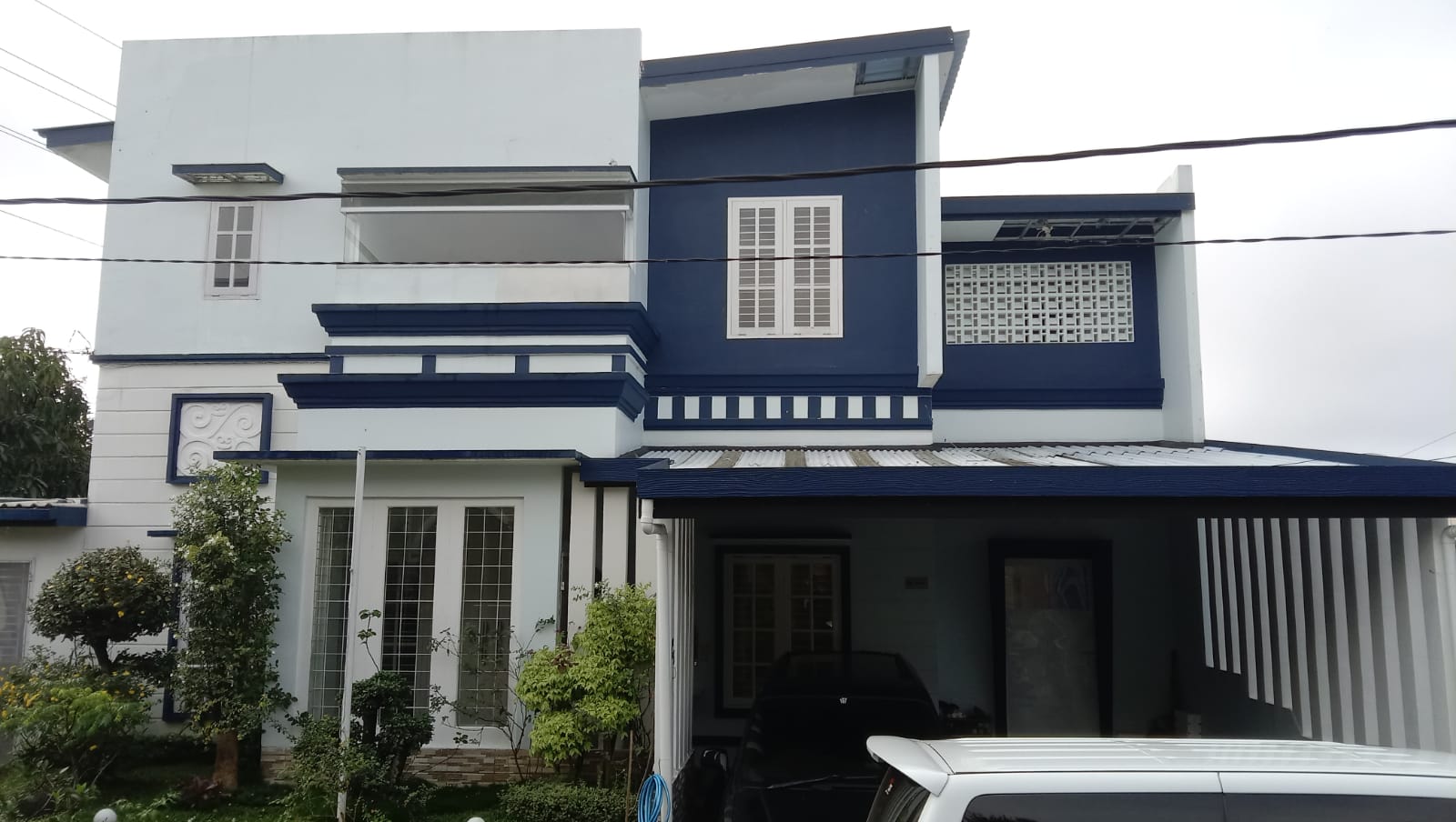 Dijual Rumah Modern Minimalis Cocok Untuk Keluarga Besar Atau Homestay view 1