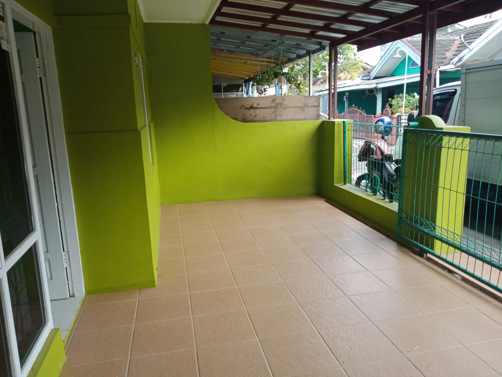 Disewakan Rumah Full Renovasi Harga Bersahabat Di Purwokerto Selatan - Puri Indah view 4