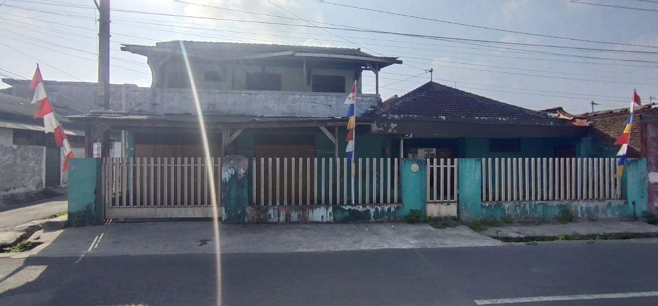 Dijual Rumah Pinggir Jalan Raya Purwokerto-Pancurawis view 2