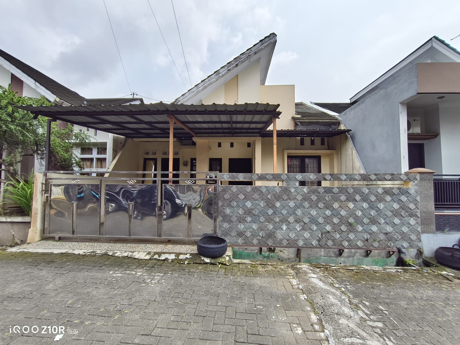 Dijual Rumah Hunian Nyaman One Gate System Purwokerto Barat - KS Tubun view 1