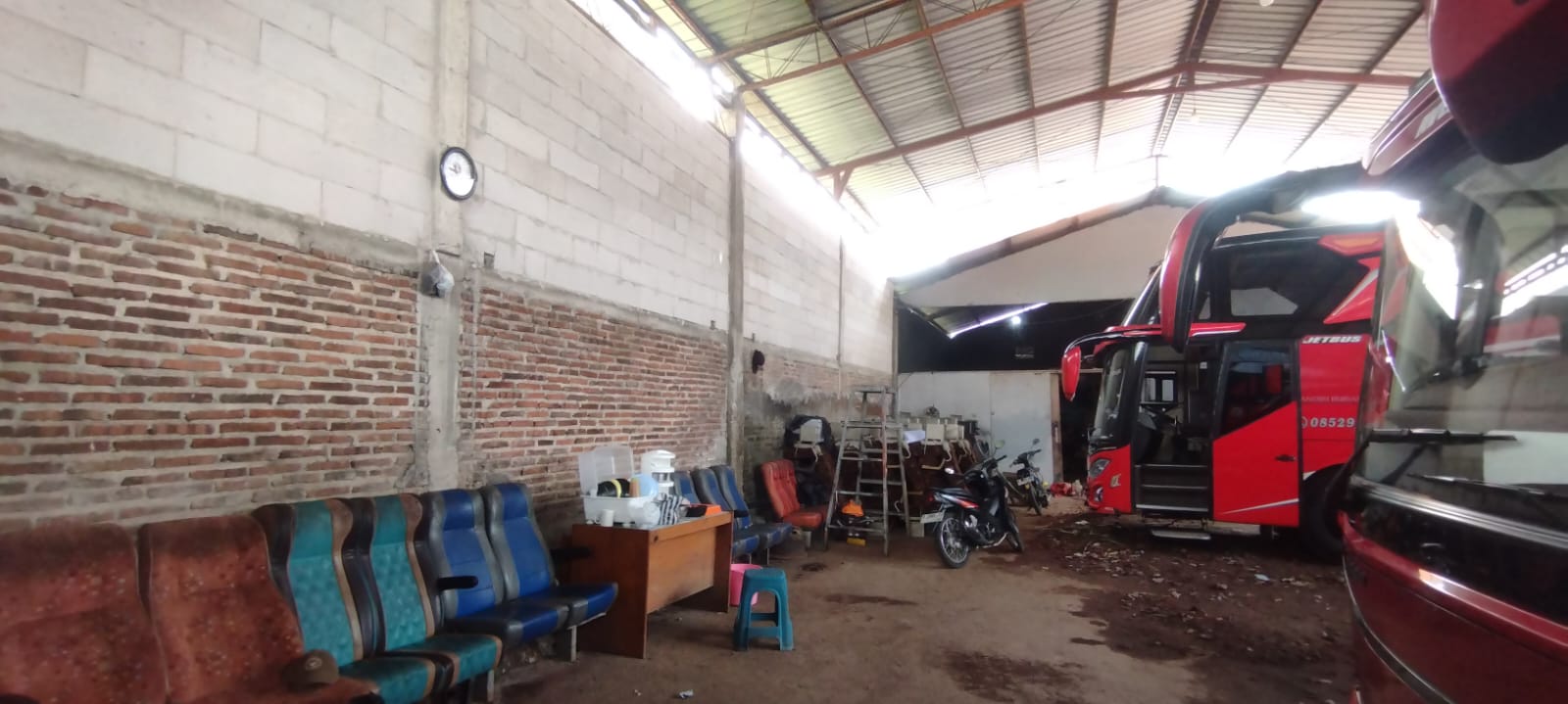 Dijual Tanah Pekarangan Cocok untuk Garasi Bus, Guest House/Hotel Budget, Pinggir Jalan Provinsi view 3