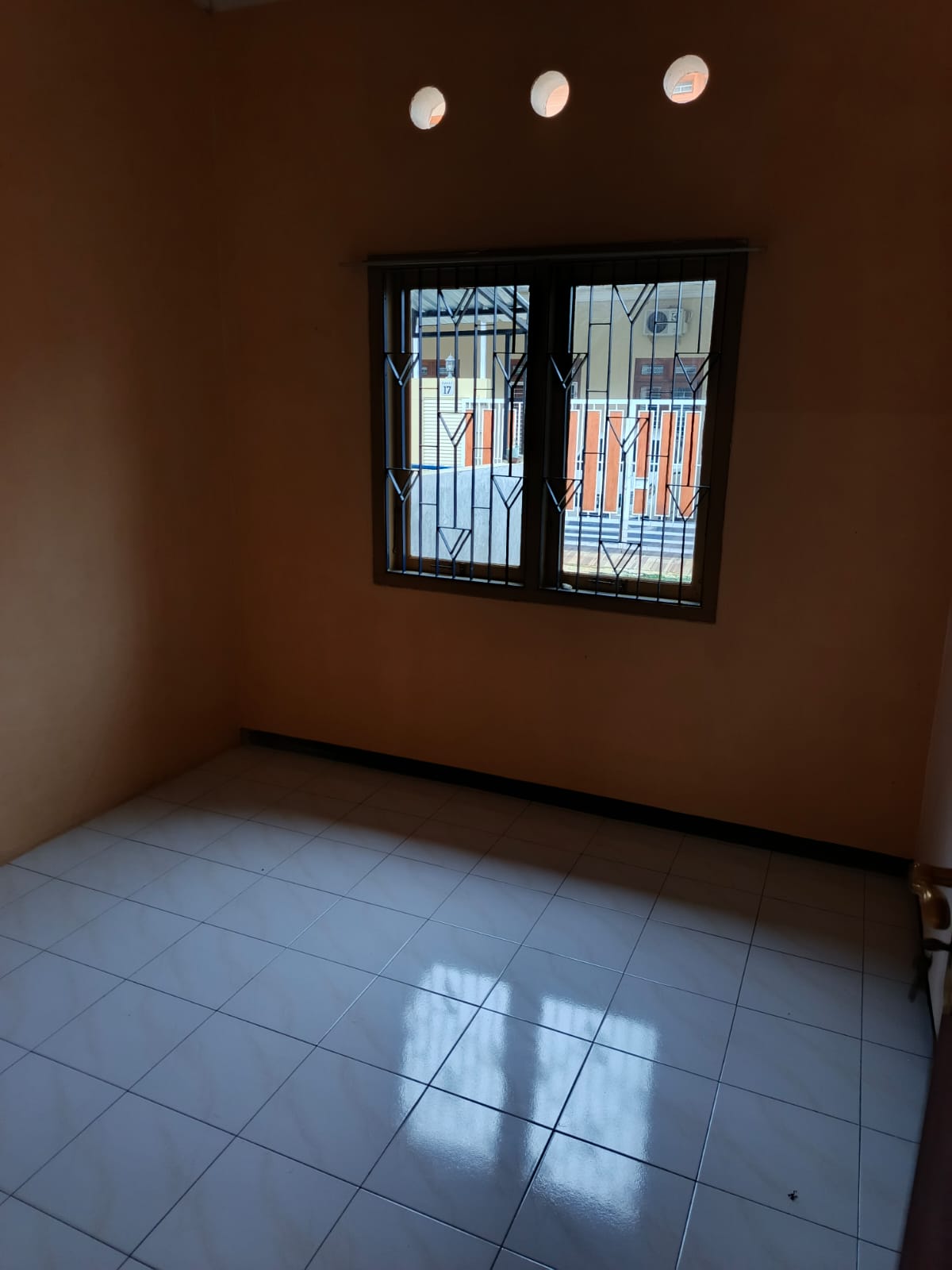 Dijual Rumah Siap Huni Bebas Banjir Perum Purwokerto Selatan - Puri  view 6