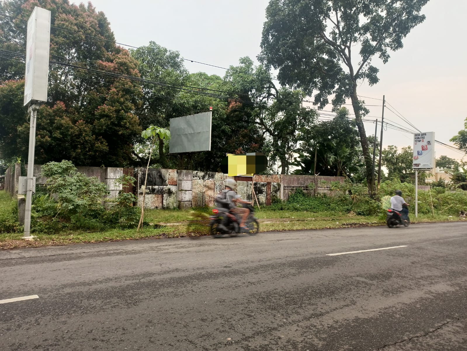 Dijual Cepat Tanah Kosong Premium Location - JL HR Bunyamin view 4