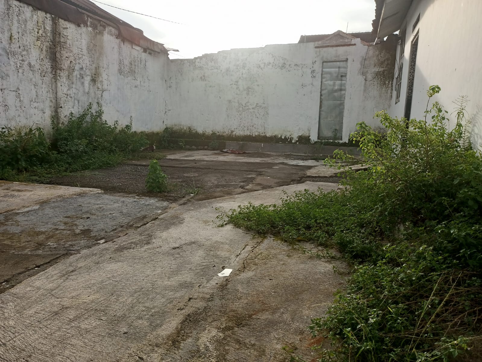  Dijual Rumah Pinggir Jalan Raya Purwokerto 5 Menit Gor Satria - Kaliputih view 2