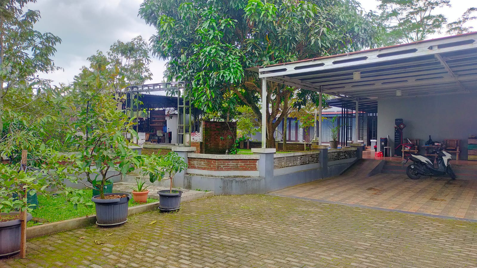 Dijual Rumah Nuansa Villa Berhawa Sejuk di Desa kebumen Baturraden view 3