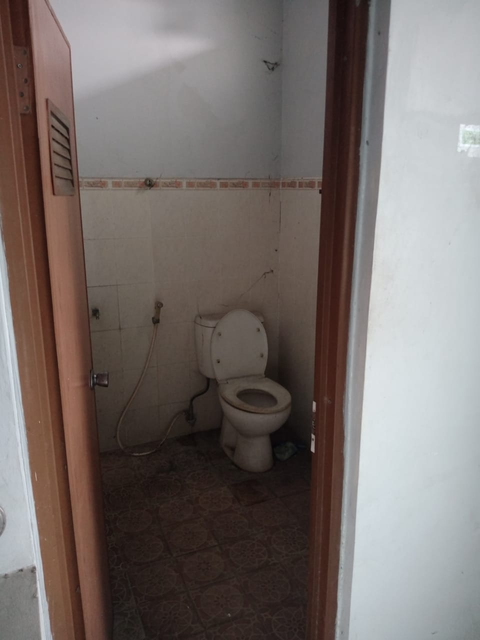  Disewakan Ruko Pusat Kota 1 Menit Alun-alun Purwokerto- Sawangan  view 3