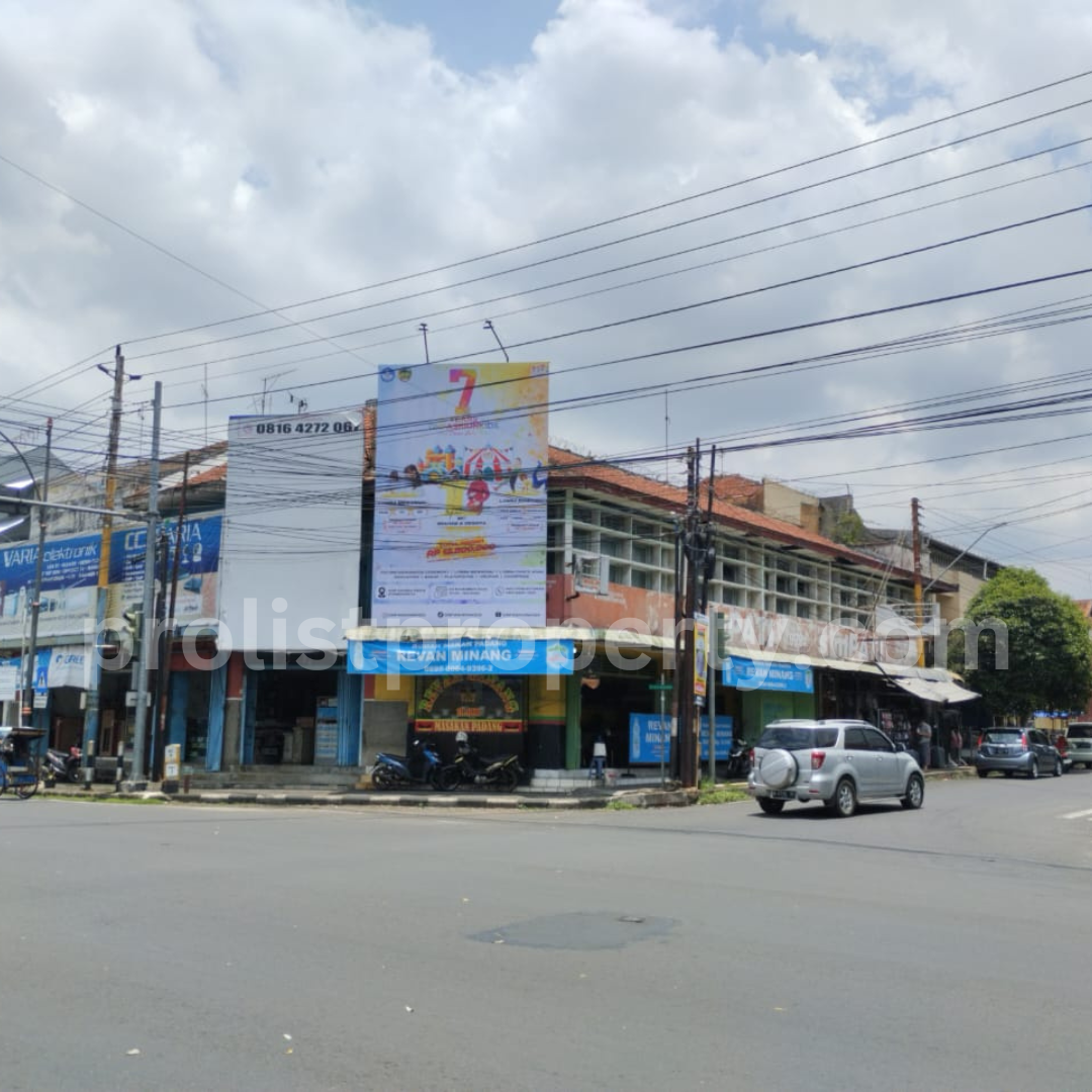 Dijual Ruko Sangat Strategis Di Tengah Kota Purwokerto - Posisi Huk  Jendral Sudirman Purwokerto view 1