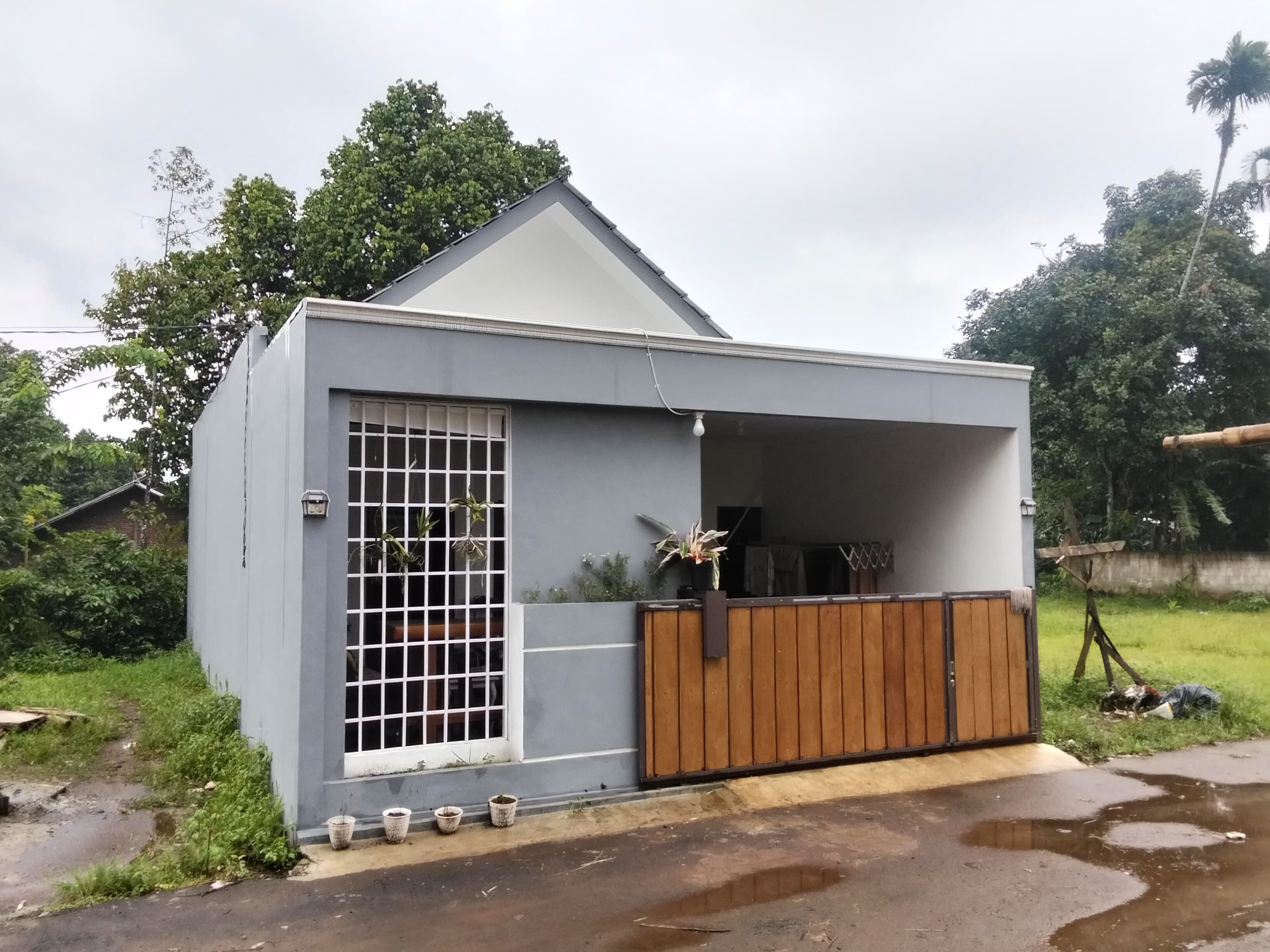 Dijual rumah baru, lokasi di lereng gunung dengan view Gunung Slamet- Tambaksogra Sumbang view 1