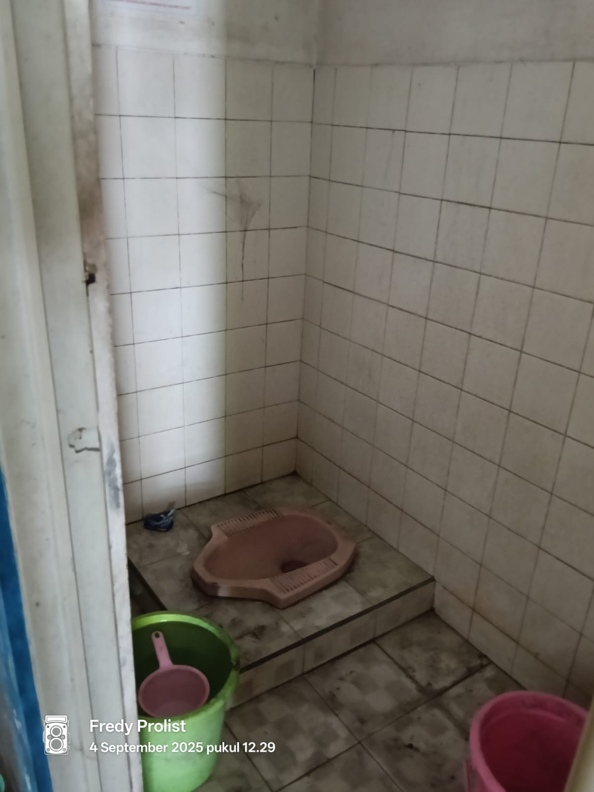Disewakan Bangunan Toko Cocok Untuk Usaha Bengkel Atau Pertukangan view 8