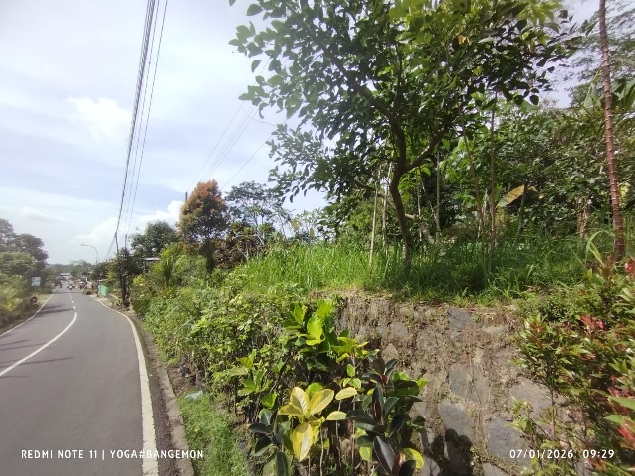  Dijual Tanah Pekarangan Lebar Muka 30 Meter, Jalan Baturraden Barat  view 3