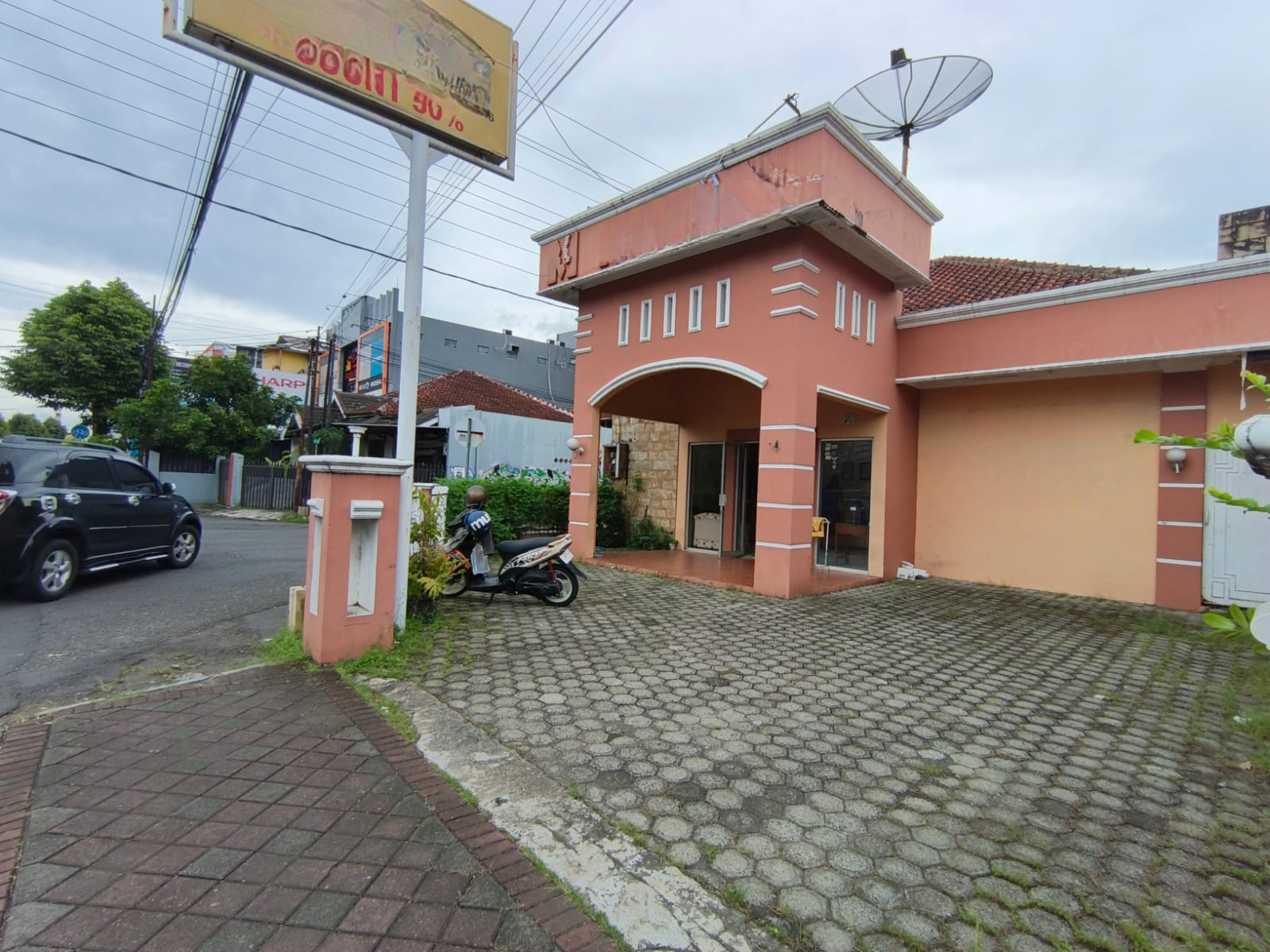Dijual Tanah Bangunan Ex Hotel Lokasi Super Strategis Dijantung Kota Purwokerto - Gatsu view 1