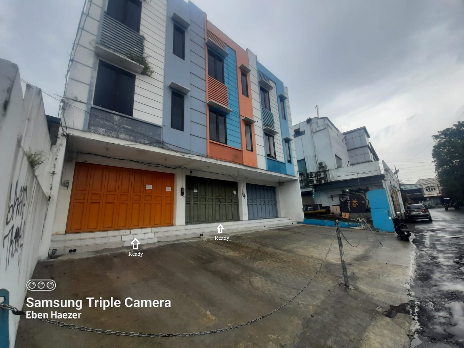 Dijual atau Disewakan Ruko 3 Lantai di Tengah Kota - keradenen PCC view 1