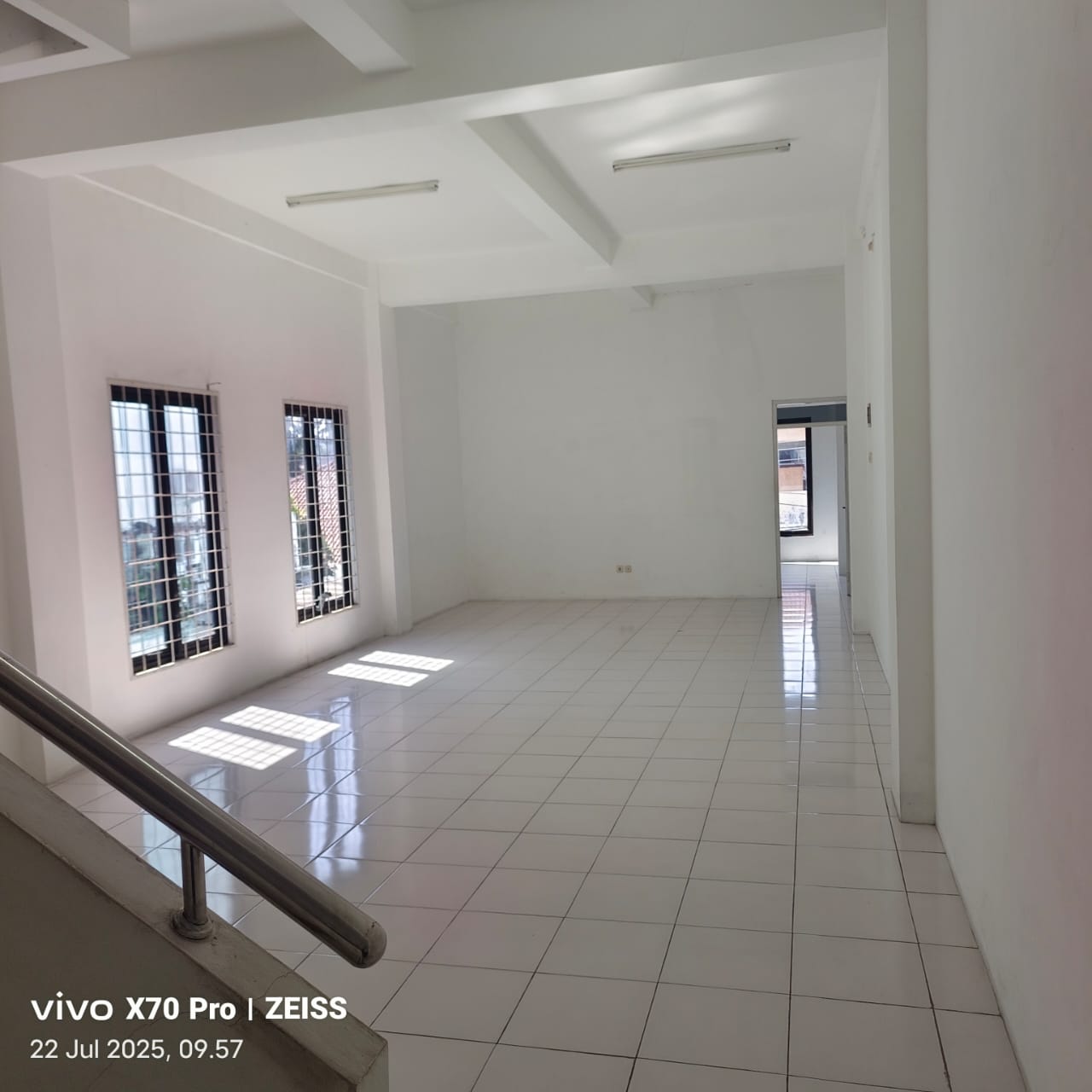 Dijual atau Disewakan Ruko 3 Lantai di Tengah Kota - keradenen PCC view 7
