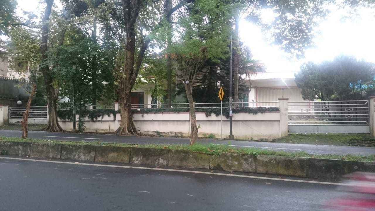 Dijual Rumah Mewah 3 Menit ke Alun2 Purwokerto view 1