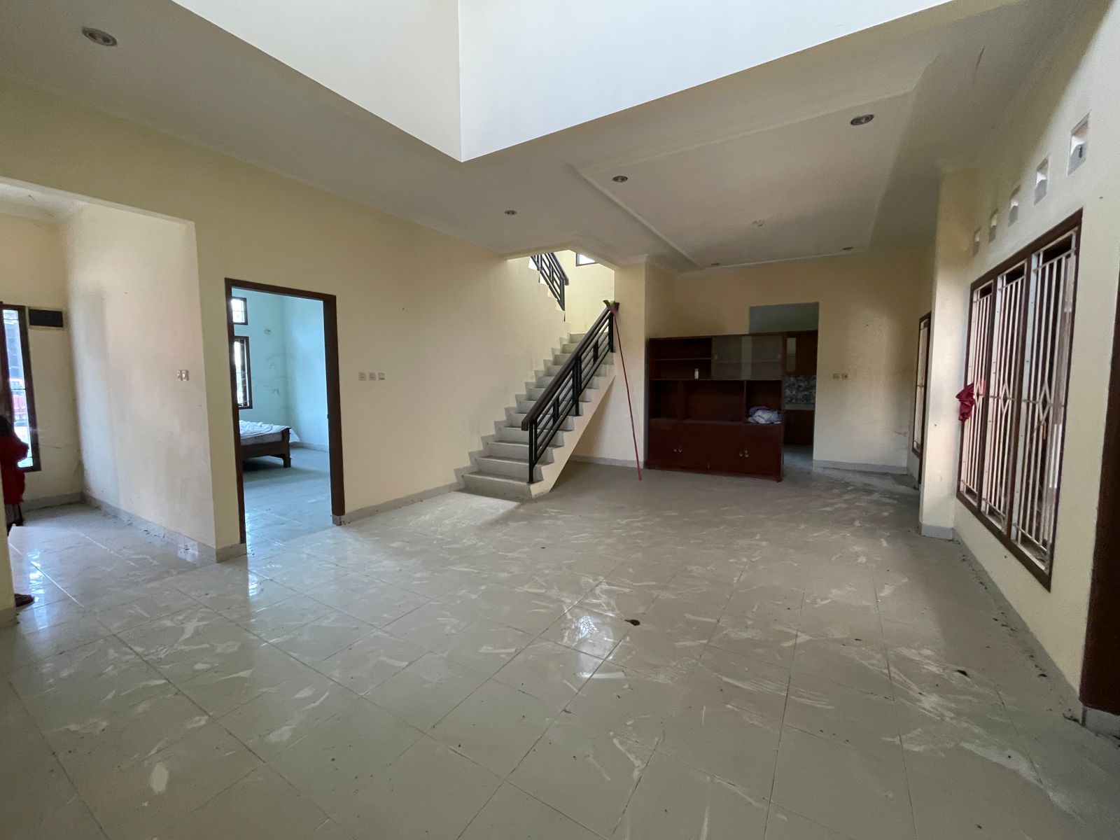 DIJUAL RUMAH HOOK 2 LANTAI TENGAH KOTA PURWOKERTO - Brobahan view 2