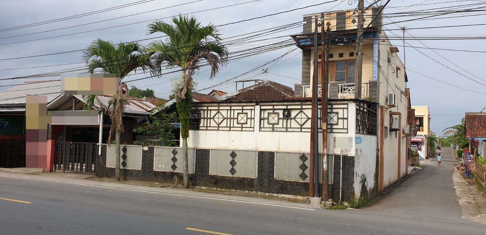 Dijual Rumah Beserta Isinya dan Hook di Purwokerto Barat - Veteran view 1