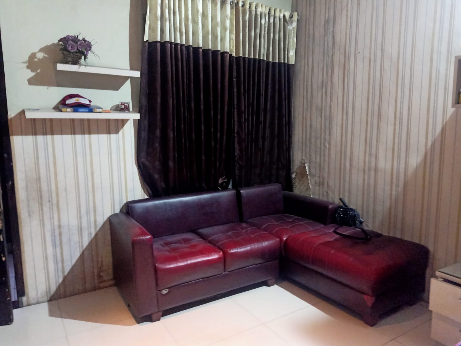 Dijual Rumah Beserta Isinya dan Hook di  Purwokerto Barat - Veteran  view 4