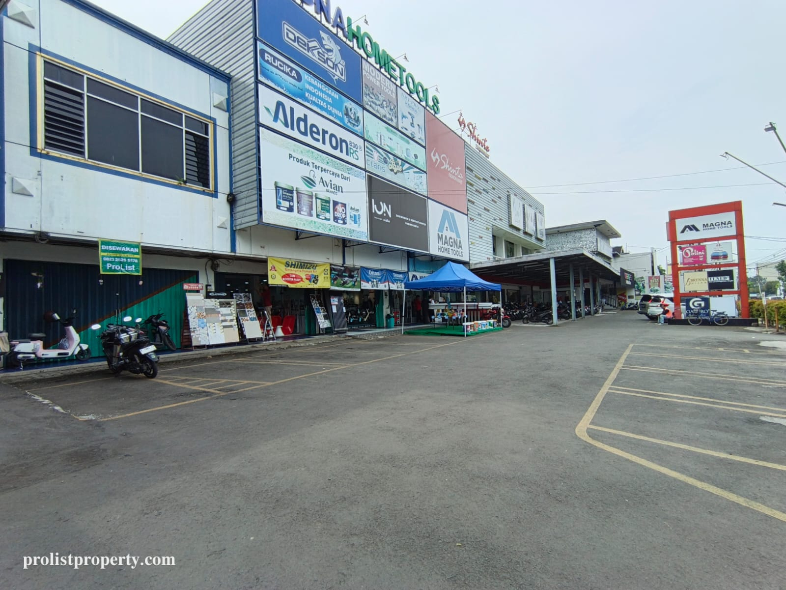Disewakan Ruko 2 Lantai di Komplek Pertokoan Purwokerto Selatan - Andang view 3