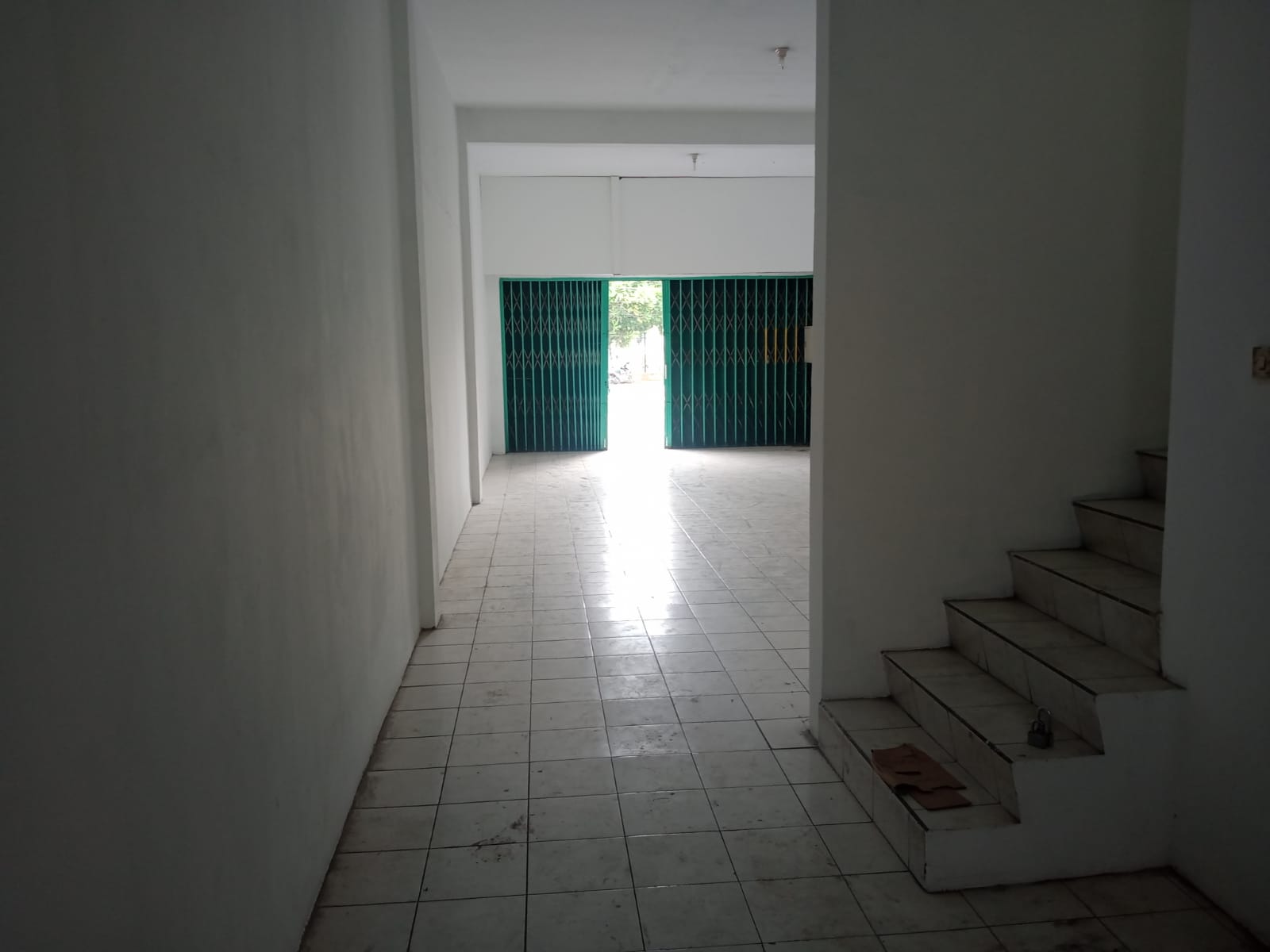 Disewakan Ruko 2 Lantai di Komplek Pertokoan Purwokerto Selatan - Andang view 8