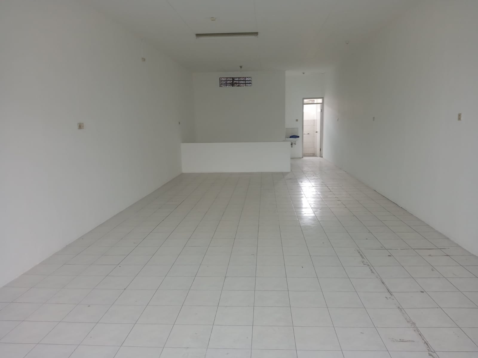 Disewakan Ruko 2 Lantai di Komplek Pertokoan Purwokerto Selatan - Andang view 10