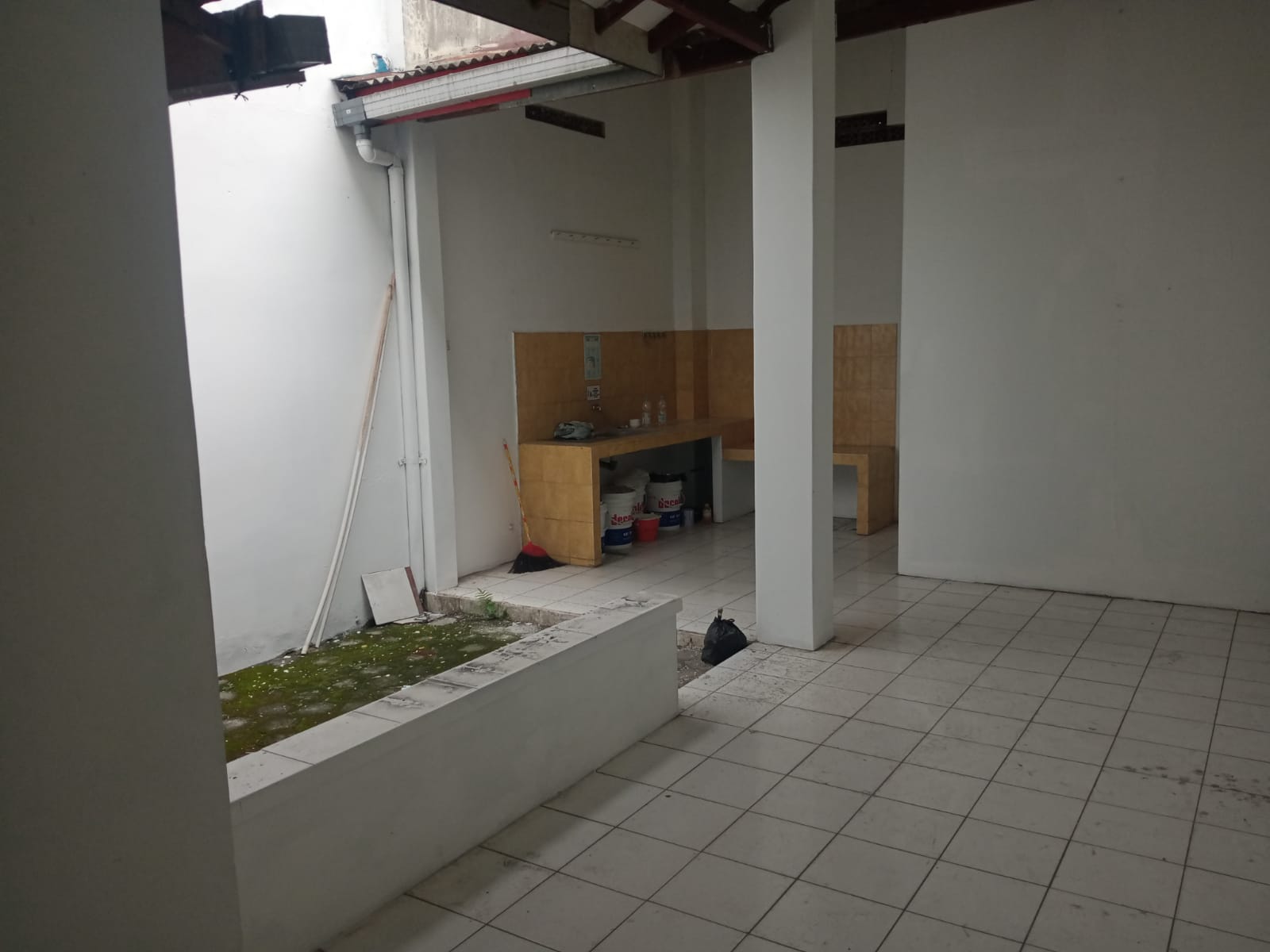 Disewakan Ruko 2 Lantai di Komplek Pertokoan Purwokerto Selatan - Andang view 15
