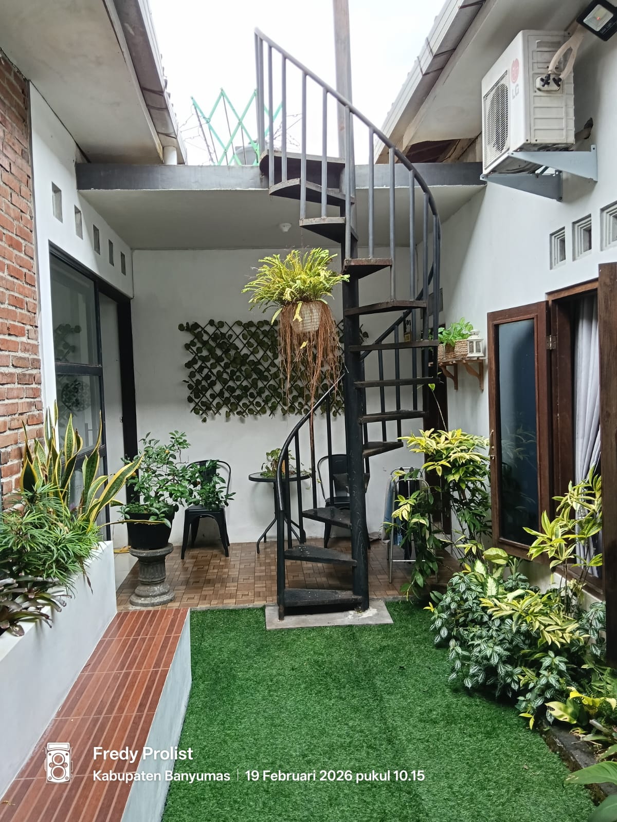 Dijual Plus Perabot Rumah Konsep Hunian Modern Dan Minimalis Purwokerto - Pancurawis view 2