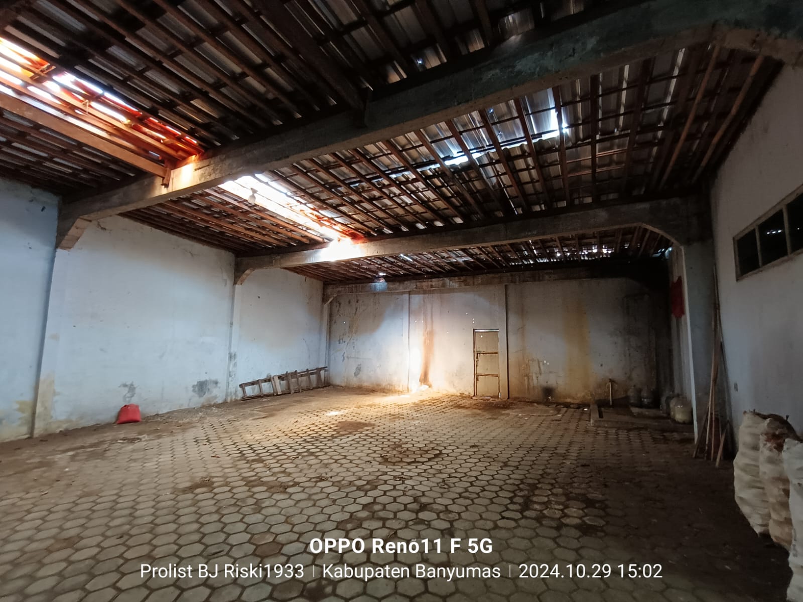 Dijual Rumah dan Toko Di Jalan Kabupaten Purwokerto Purbalingga - Tambaksogra Sumbang view 2