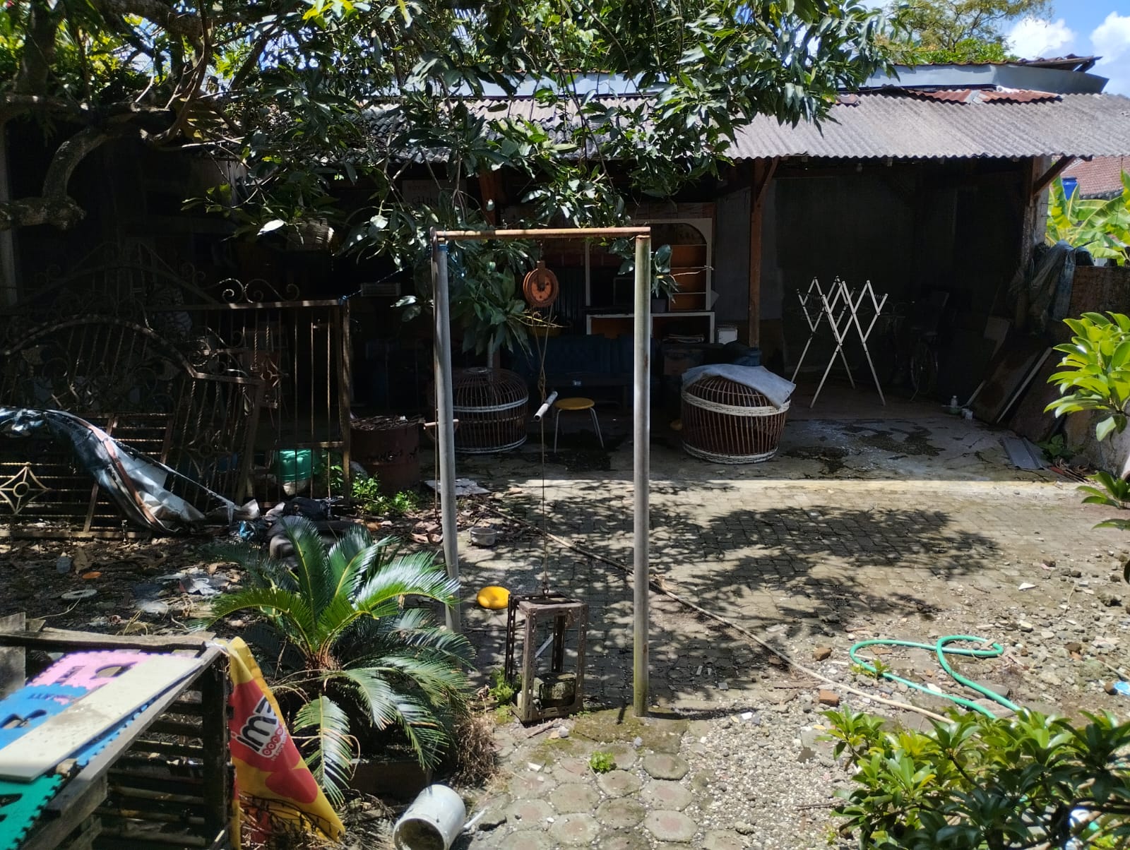 Dijual Ruko 2 Lantai dan Rumah 3 Lantai JL Utama Wangon view 3