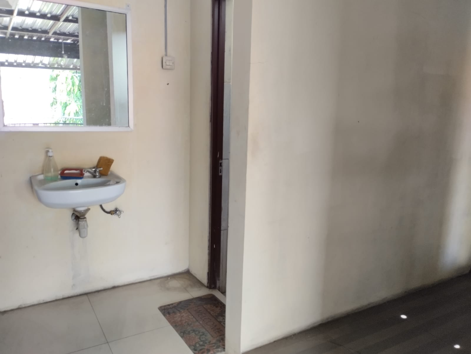 Dijual Ruko 2 Lantai dan Rumah 3 Lantai JL Utama Wangon view 6
