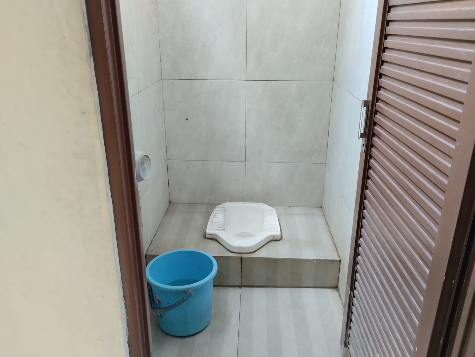 Dijual Ruko 2 Lantai dan Rumah 3 Lantai JL Utama Wangon view 10